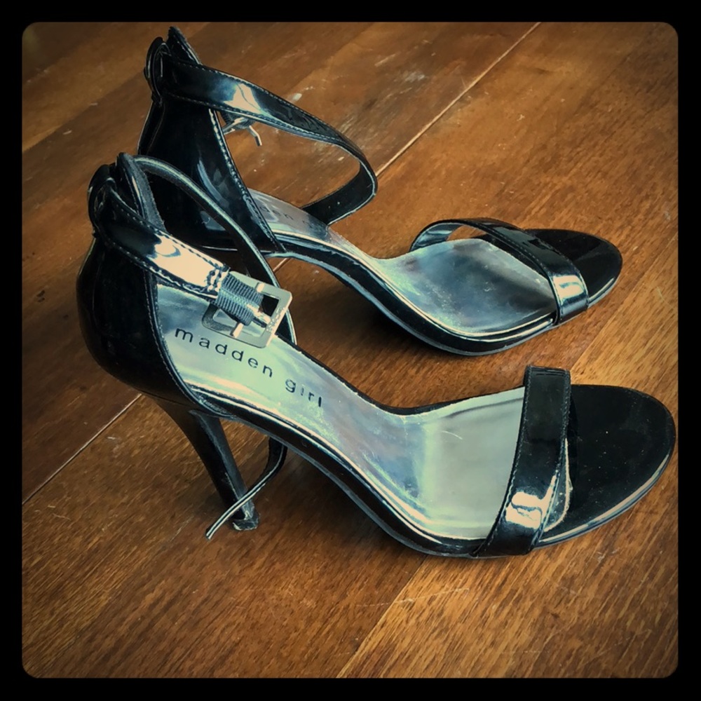 Madden girl black strappy heel